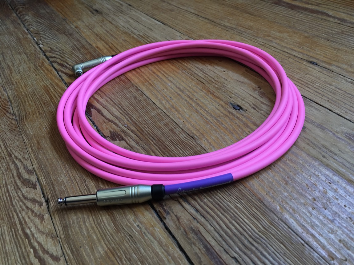 Doc's Basement Stage Instrument Cable Neon Pink